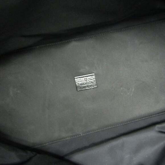 GUCCI Authentic Black Leather Shoulder Bag - Picture 15 of 16